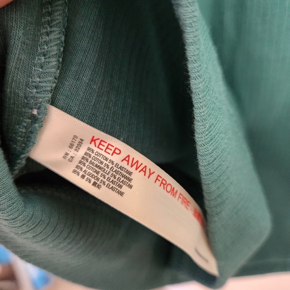 Free People Sydney Green Turtleneck Top T-shirt Bell Sleeves Size XS New Lounge - Picture 7 of 7